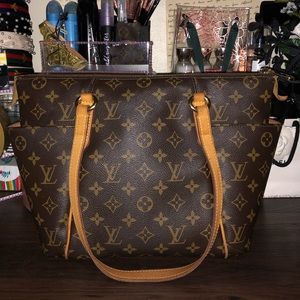 Louis Vuitton Totally PM Monogram (Preloved)